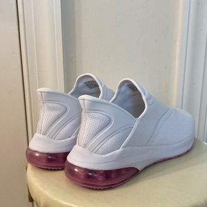 Fabletics Slip on Performance Sneaker